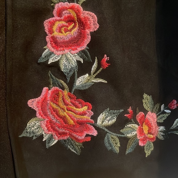 Umgee faux suede floral embroidered open front jacket - Picture 7 of 8